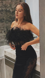 LACE FEATHER  DRESS IN BLACK