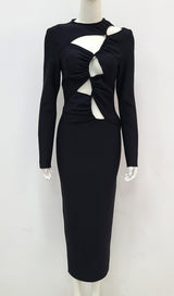 LONG SLEEVES CUT OUT MIDI DRESS IN BLACK