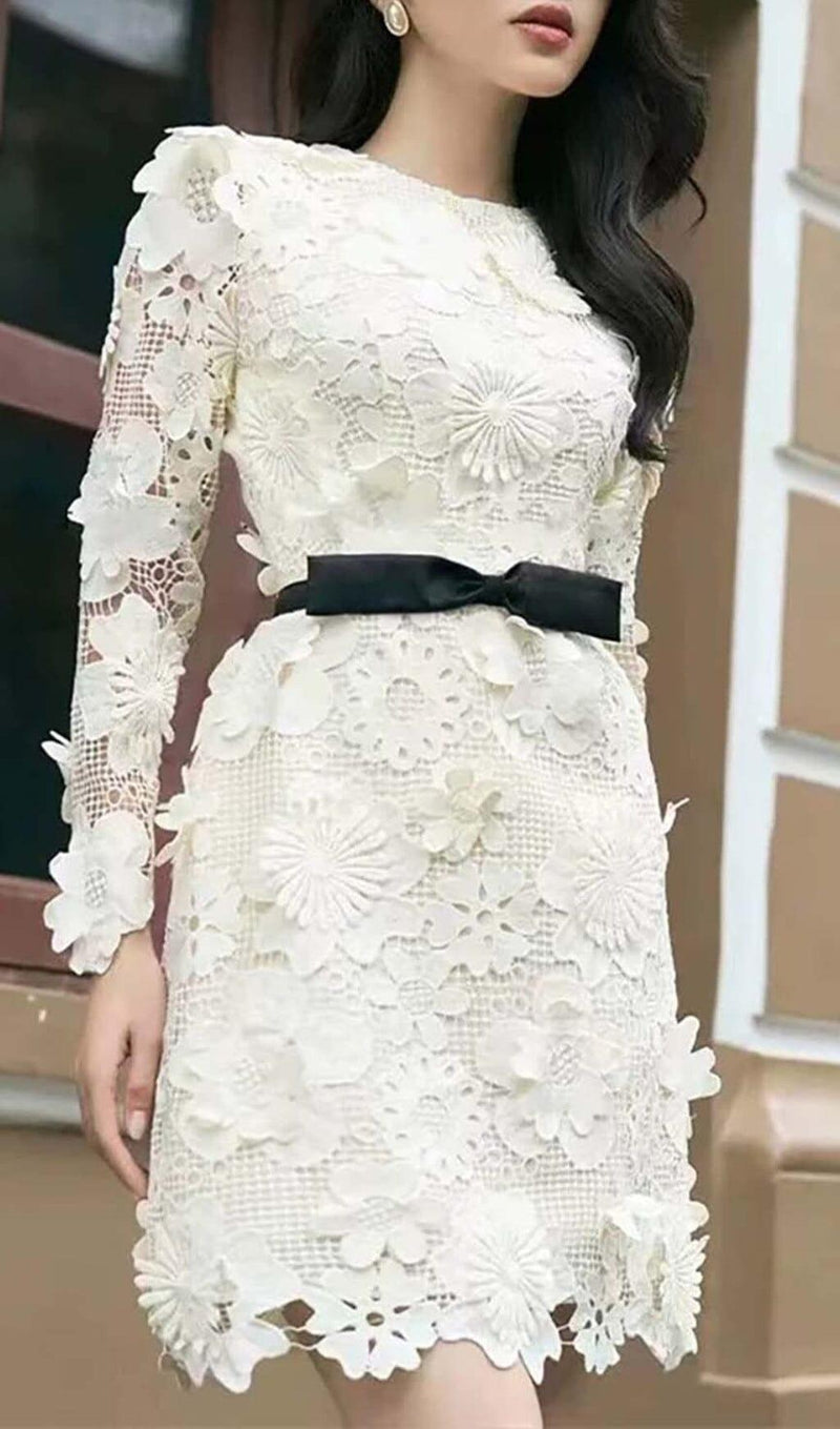 FLORAL EMBROIDERED LACE MIDI DRESS IN WHITE