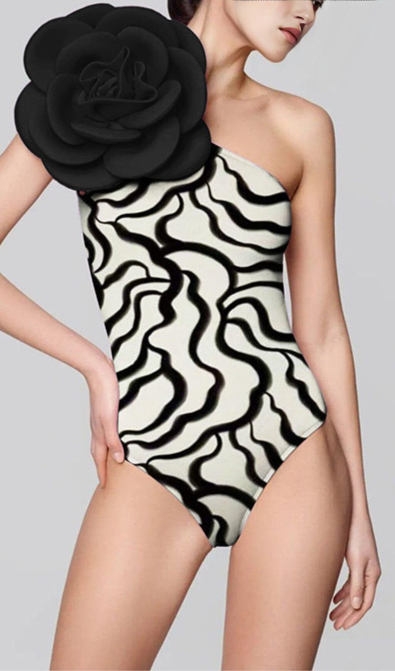 EXAGGERATED 3D FLOWER PRINTED ONE PIECE SWIMSUIT