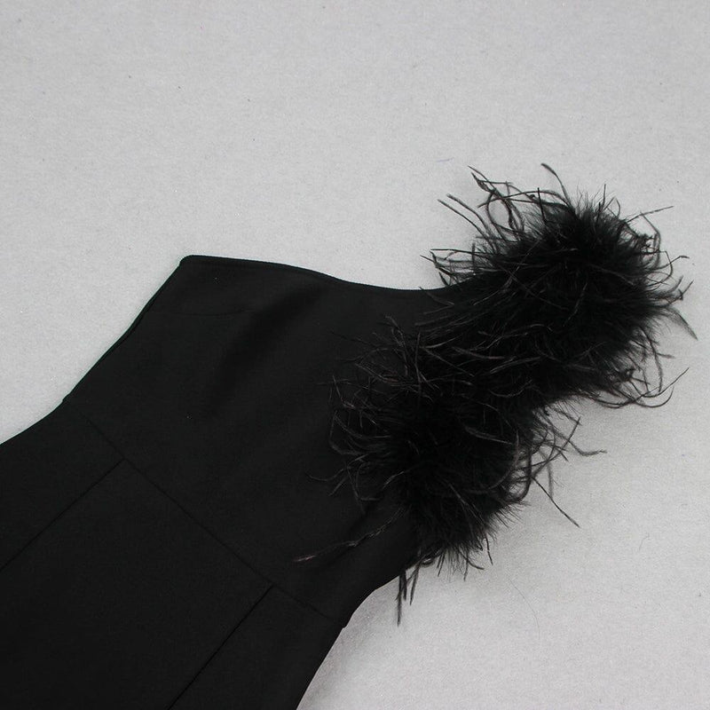 BLACK ONE-SHOULDER FEATHER MAXI DRESS